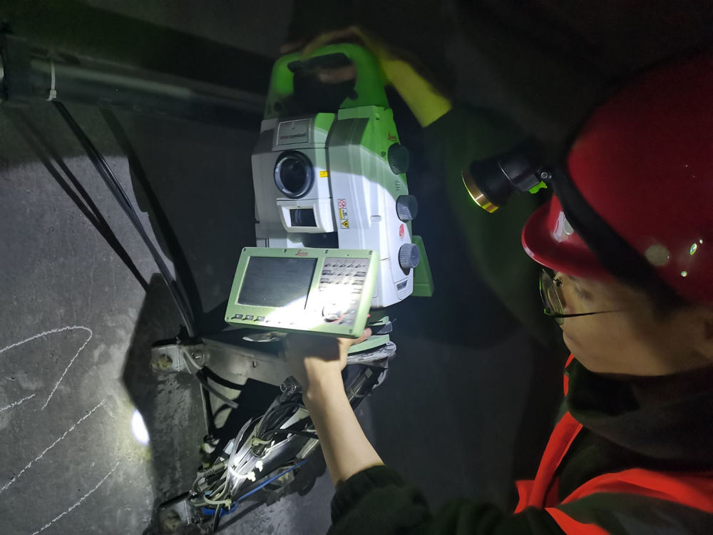 渝利鐵路黃草山隧道變形監測
2022.11—2023.4